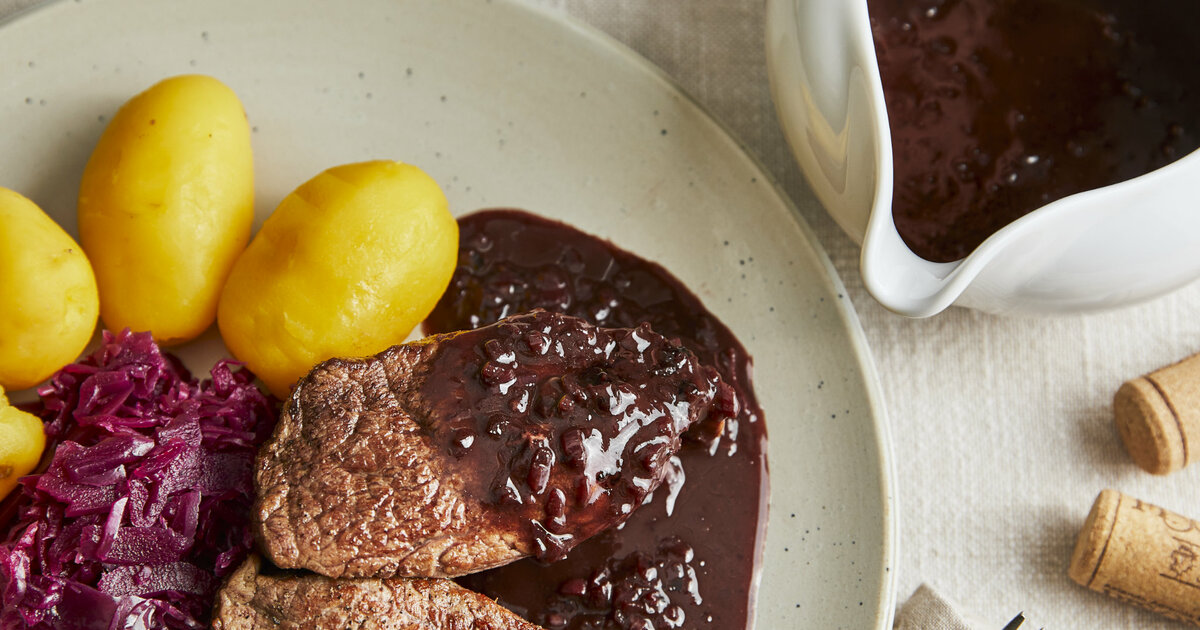 Rotweinsauce – das geniale Grundrezept mit Schalotten | Einfach Kochen