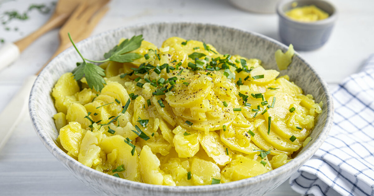 Bayrischer Kartoffelsalat – so schön schlotzig wie von Oma | Einfach Kochen
