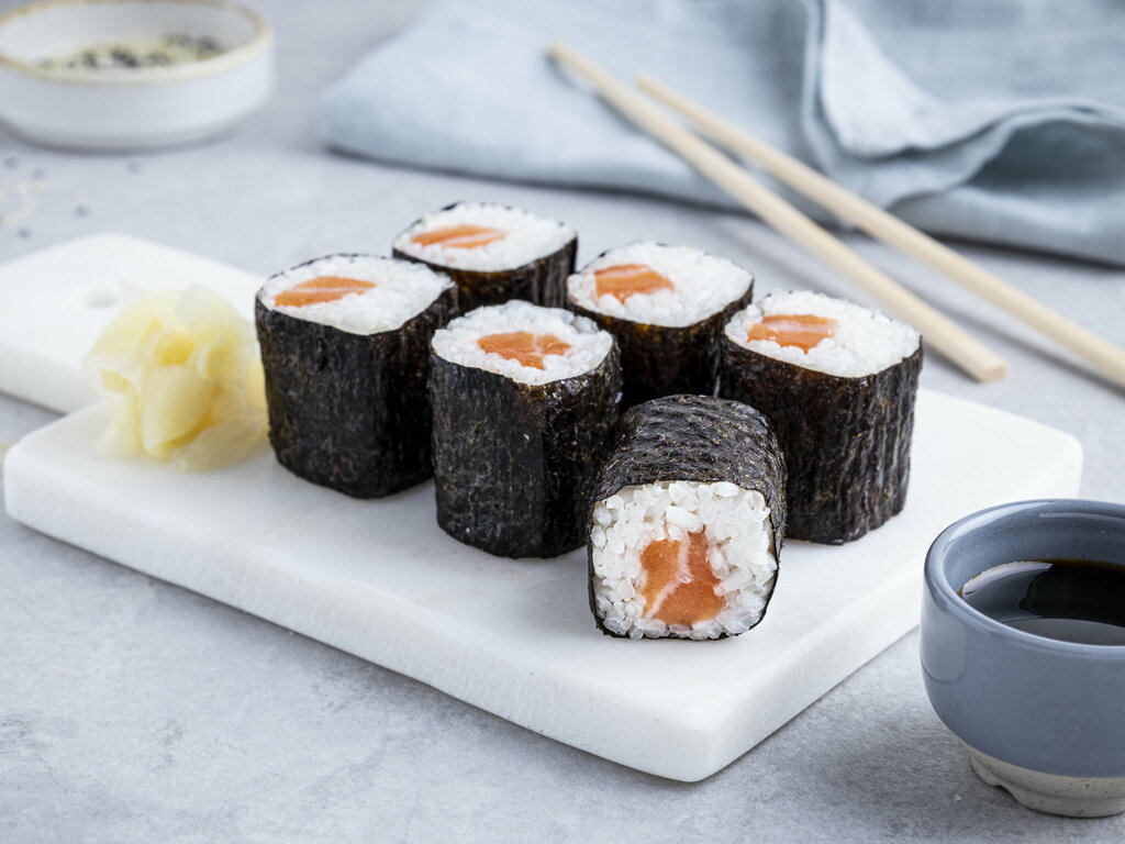Sake Maki Sushi